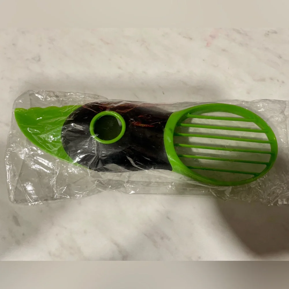 NWOT Avocado Cutter 3 in 1 Tool for lawyers - Picture 10 of 10